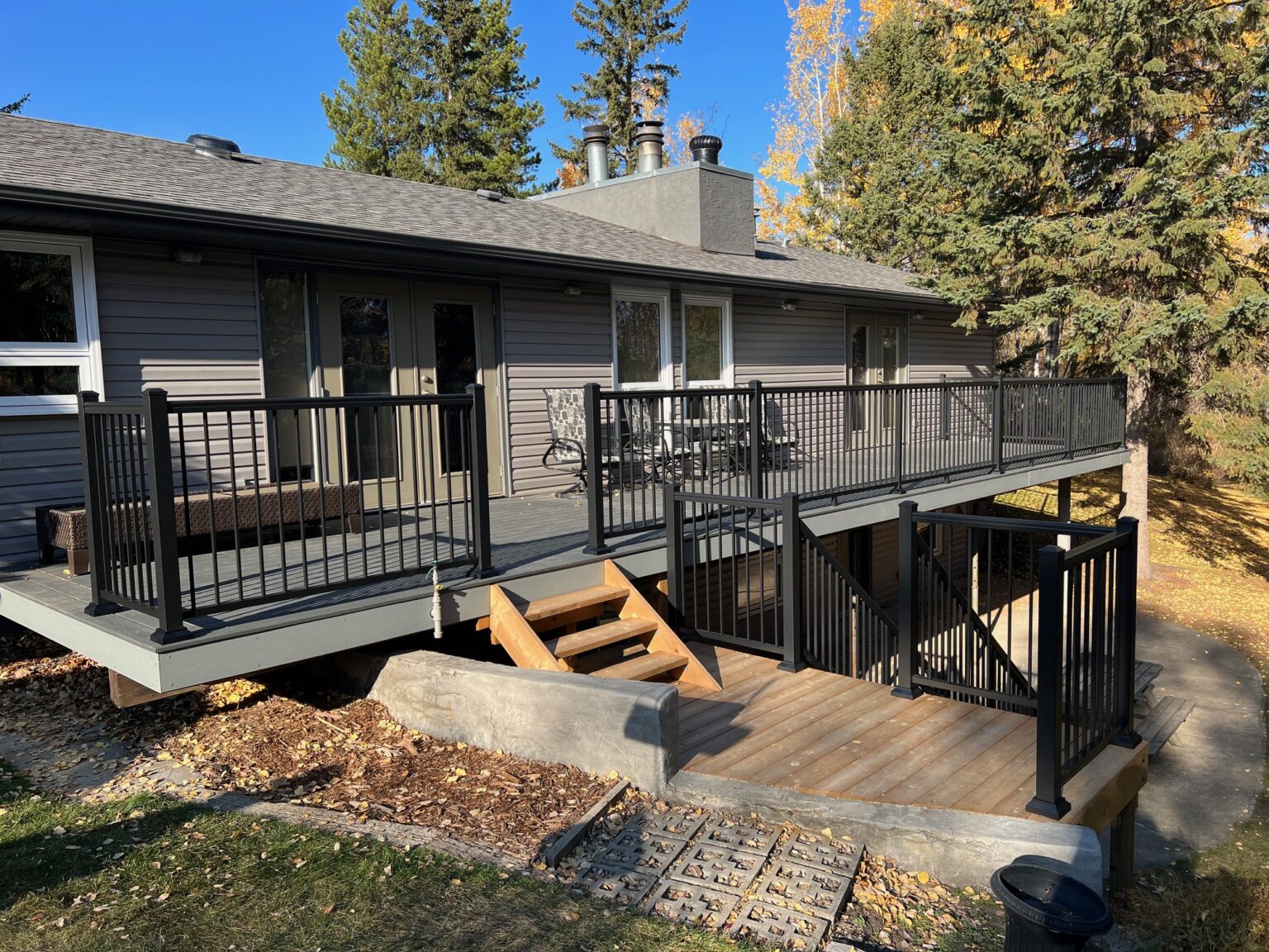 Aluminum Railing Installation Contractors Service in Alberta
