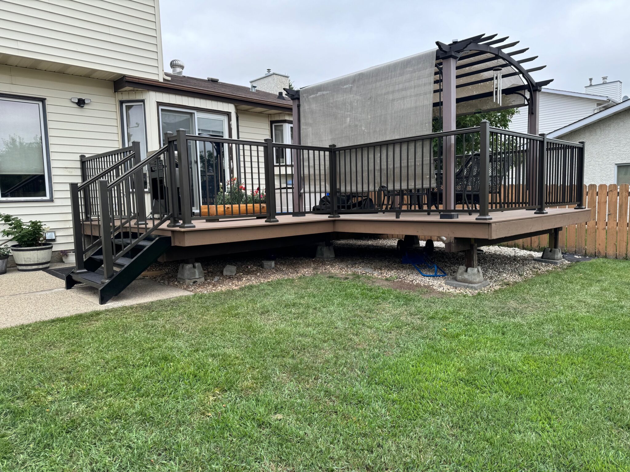 About Omega Aluminum Railing Systems - Omega Aluminum Railing System
